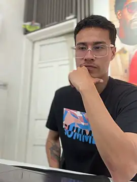 TavoHot_のウェブカメラショー