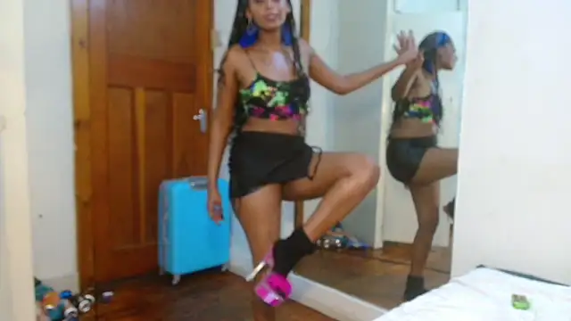 Živý XXX chat Moreish-06