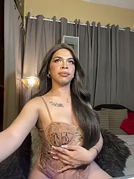 Nyxie_luxx 网络视讯表演