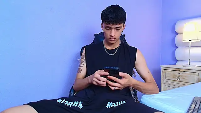 Lean_Portman 现场XXX聊天