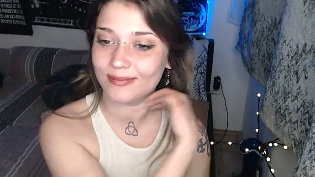 แชท XXX สดของ AlienforTwenty