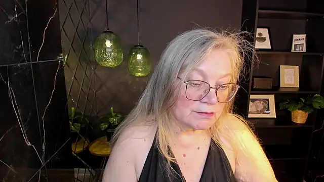 NataliMellow: онлайн-секс-чат