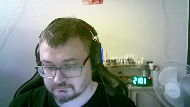 SirAbuser Live XXX-chat