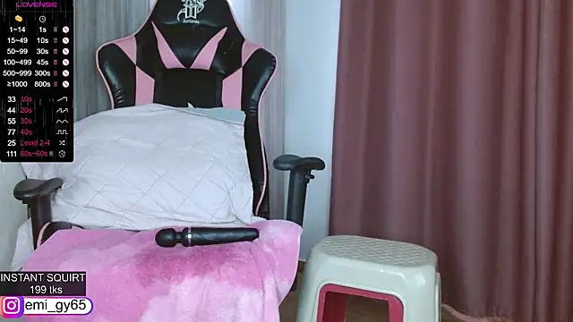 XXX chat uživo modela emilyn_grey1