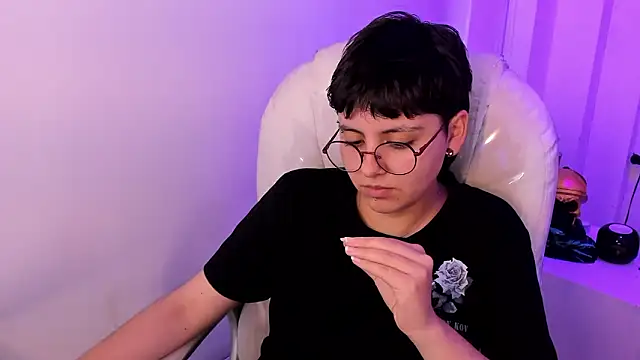 Nathaly_ds' Live XXX Chat