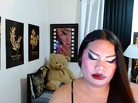 TSbrianaHugeCock Pertunjukan Webcam