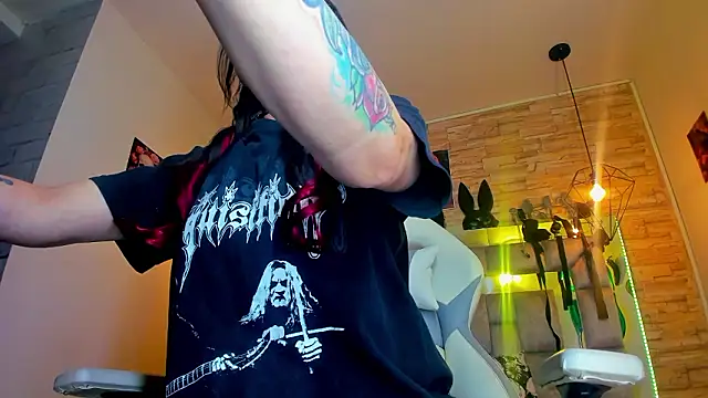 Evangelinejoness_'s Live XXX Chat