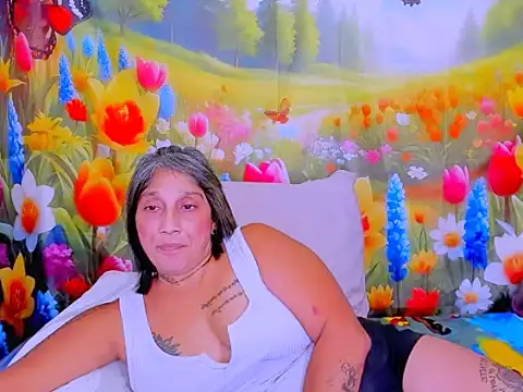 indianroxy: онлайн-секс-чат