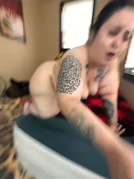 Chat +18 de Tillymarie ao vivo