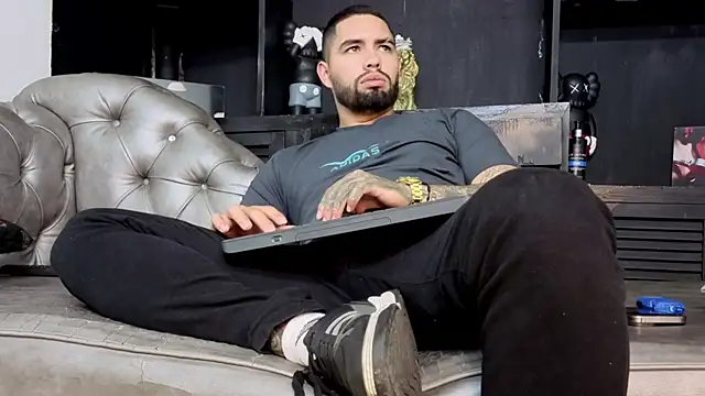 matteosantos Webcam Show