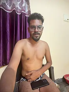 Stoner-boii-Cloudy-arhan Chat XXX live