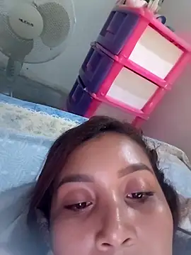 Genesis_18_'s Live XXX Chat