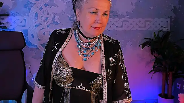 LilaMaharani's Live XXX Chat