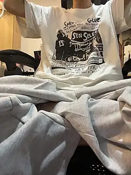 Show de NniuAh na webcam