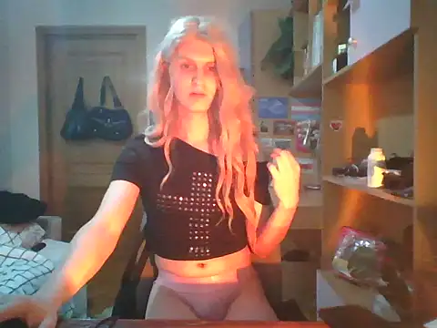 ranya-may 在線直播表演