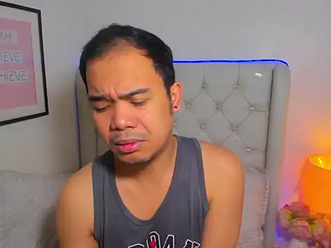 Chat XXX en directo de AsianZero