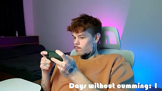 DENIS_HERE: απευθείας συνομιλία ΧΧΧ