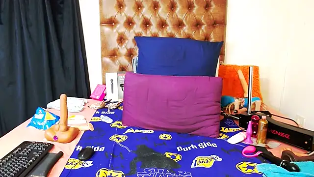 Hotxbums22 Live XXX Chat