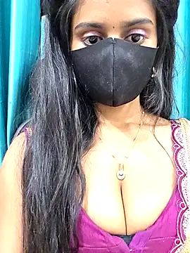 Aanya_hotty: διαδικτυακό σόου στην κάμερα