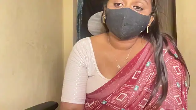 Tanuja-Sexy Webcam show