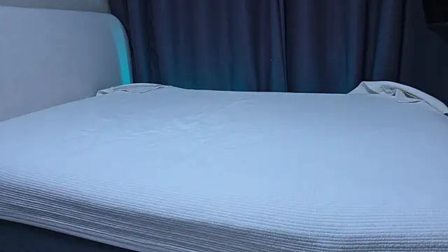 koreanboy2341: διαδικτυακό σόου στην κάμερα