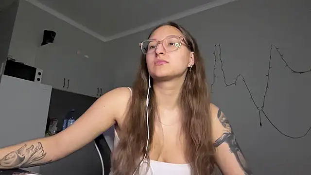 YettaUrive webkamerás műsora