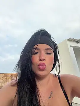 Chat +18 de Rafaellaz ao vivo