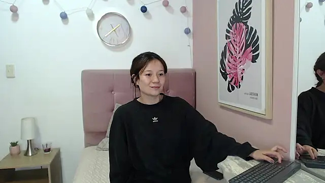 lanna_1878 Chat XXX live