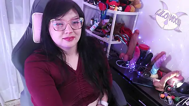 Chatroom XXX en direct de LiloMoon69