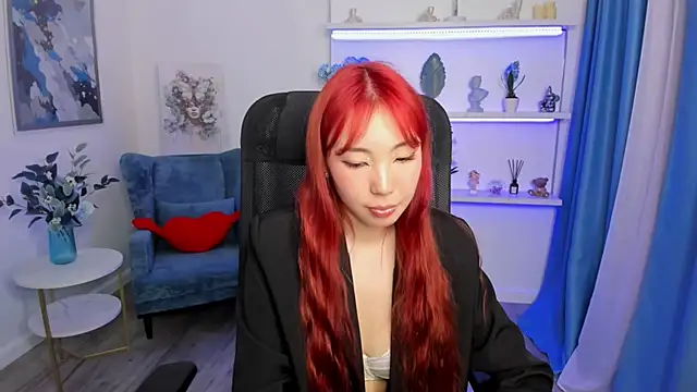 AnnaReyla élő XXX-chatje