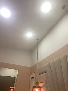 JuliaaVega's Live XXX Chat