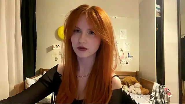 DynaLoom's Live XXX Chat