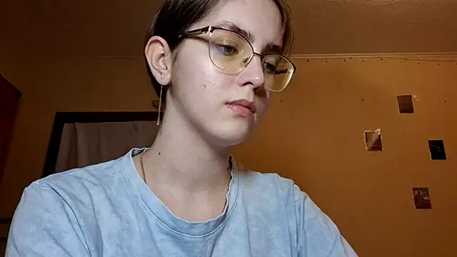 Katelemon লাইভ XXX চ্যাট