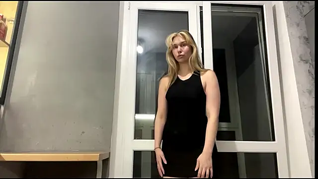 ShariLappas' Webcam Show