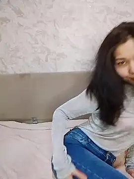 HollyXMollyn Live XXX chat