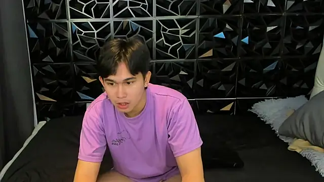 XXX chat uživo modela davincihugecock