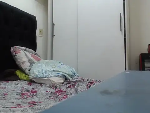 Chat XXX en directo de BootySoYummyX