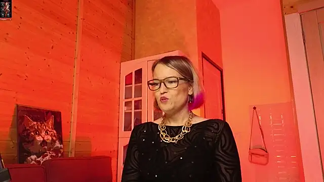 Chat +18 de Lady_Shine ao vivo