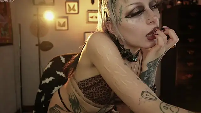 insania_9999_ 网络视讯表演