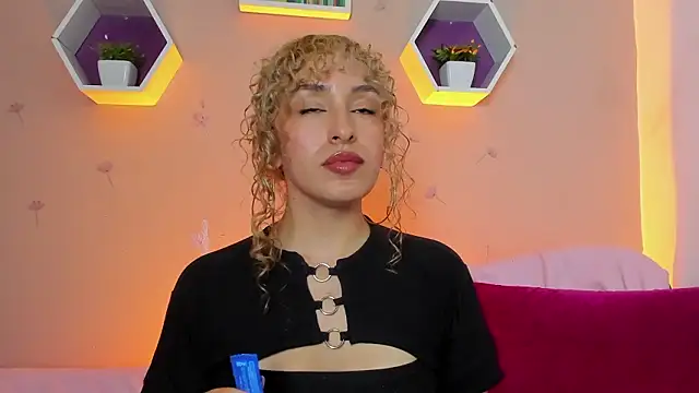 wini_fer: онлайн-секс-чат