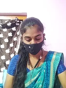 Tamil_Hot_RoyalQueen webcam show