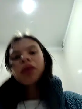 Chatroom XXX en direct de _Isabella-7