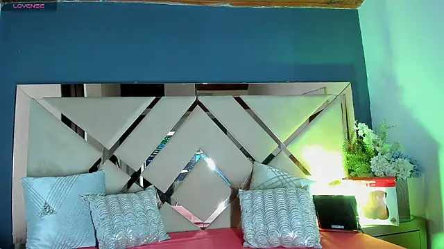 دردشة LucianaaMorena الجنسية المباشرة