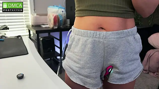 Cosmic_Rose Chat XXX live