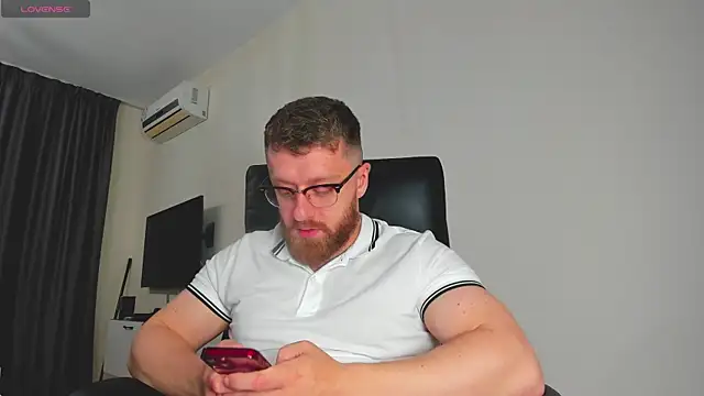 Findom_guyのライブXXXチャット