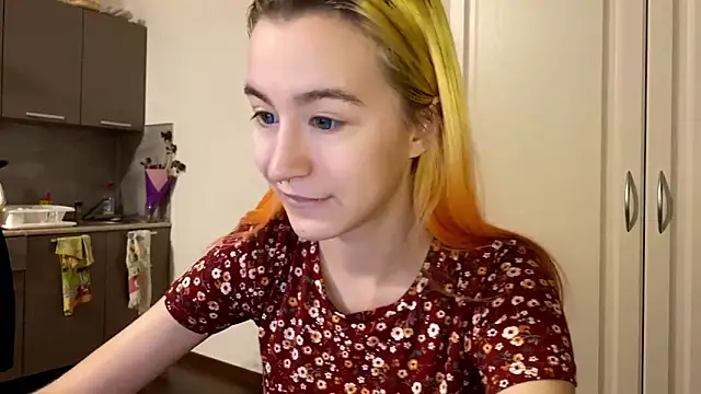 EmilyHein's Live XXX Chat