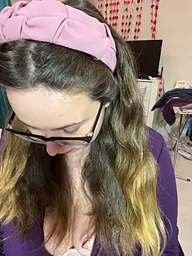 Chat +18 de DienkaGreen ao vivo