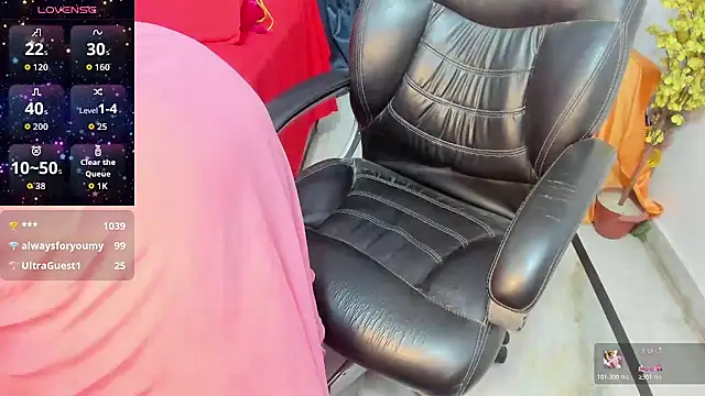 Chat +18 de YourKittuu ao vivo