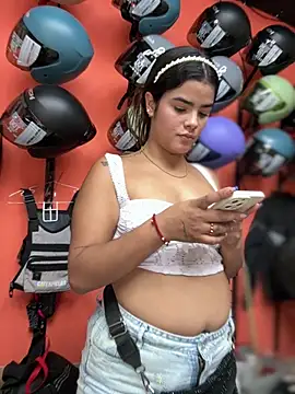 Chatroom XXX en direct de Kaily_Sweet16