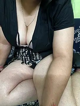 SHWETA39SWEETのウェブカメラショー